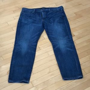 Preowned Men’s Lucky Brand denim distressed Stretch jeans - sz: 40x32